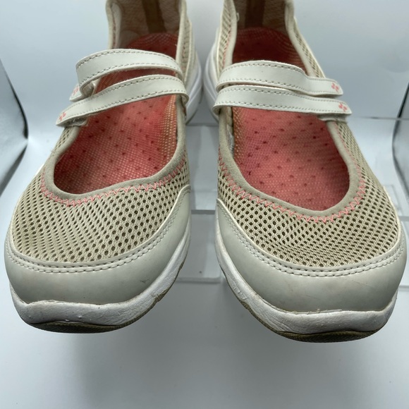 L L Bean double straps Mary Janes - Picture 7 of 7